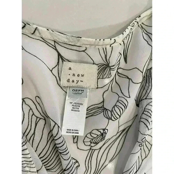 A New Day Black and White Hip Length Floral Kimono One Size Fits Most Women's - Picture 6 of 7